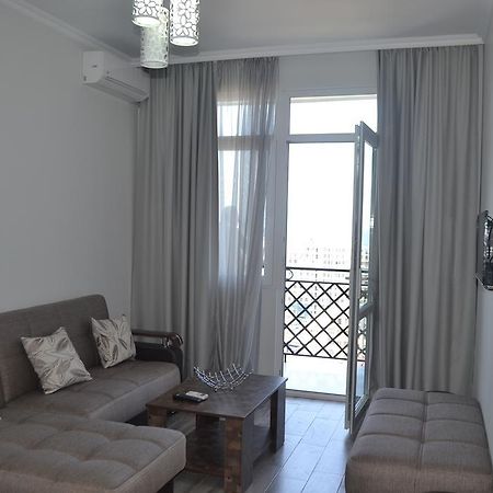 Apartment Mzika Batumi Exterior photo