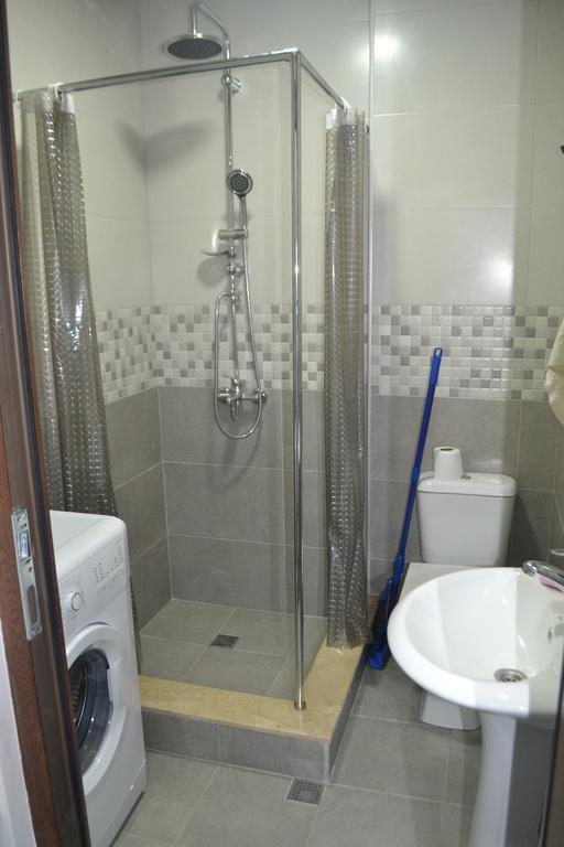 Apartment Mzika Batumi Exterior photo